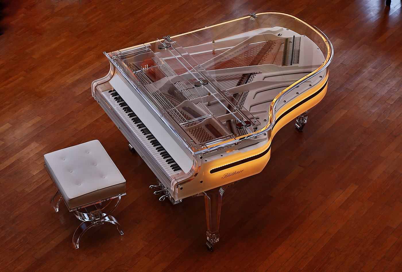 Blüthner Crystal Edition piano