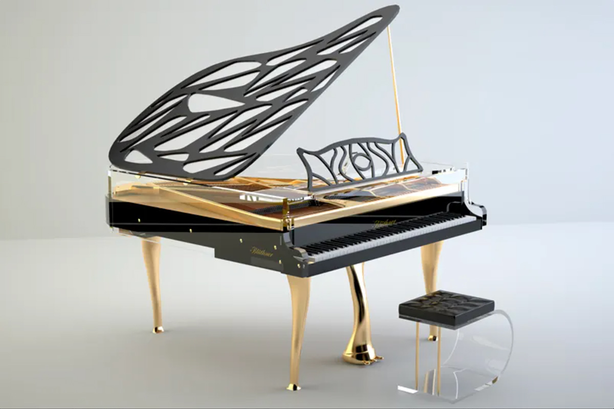 Crystal piano in black