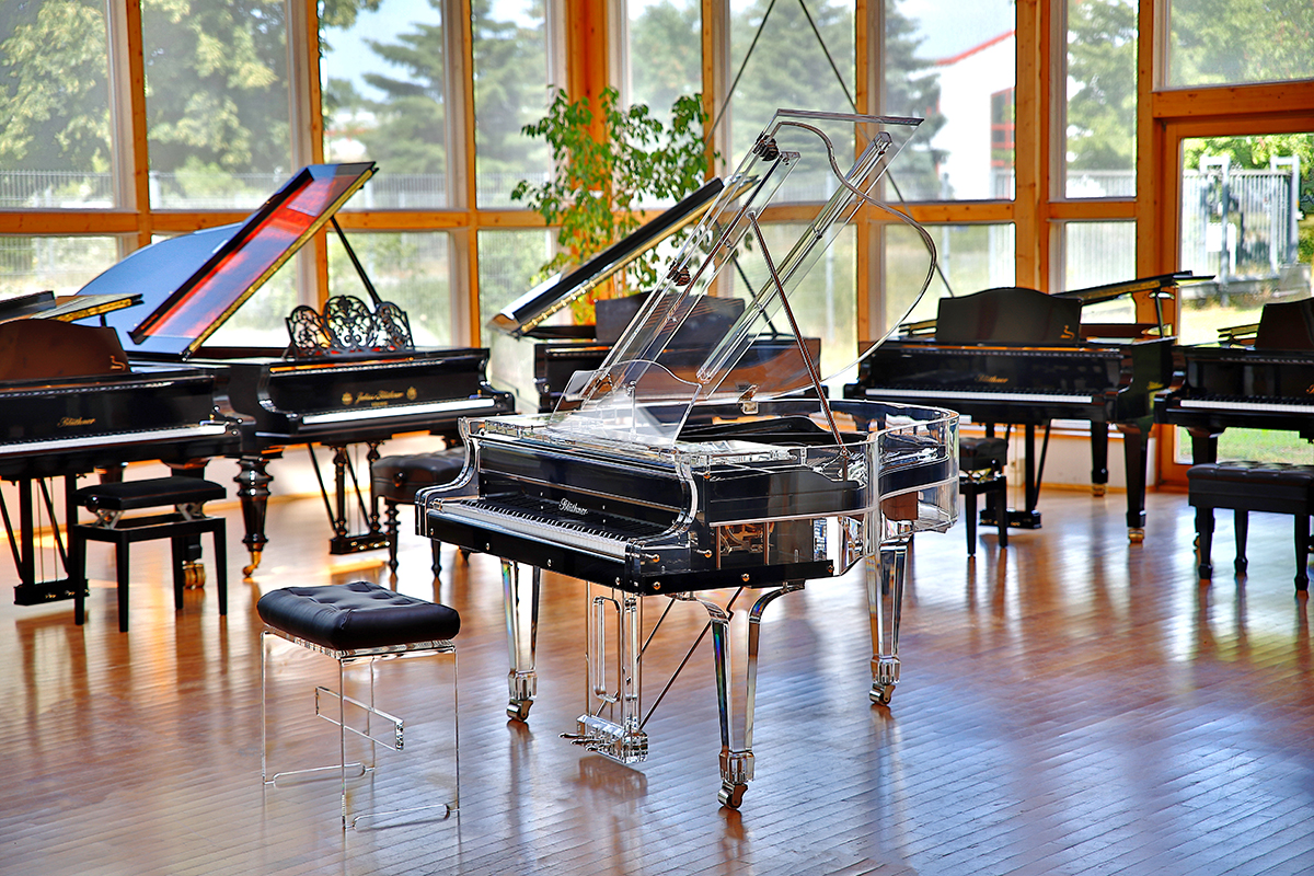 Crystal piano in Black