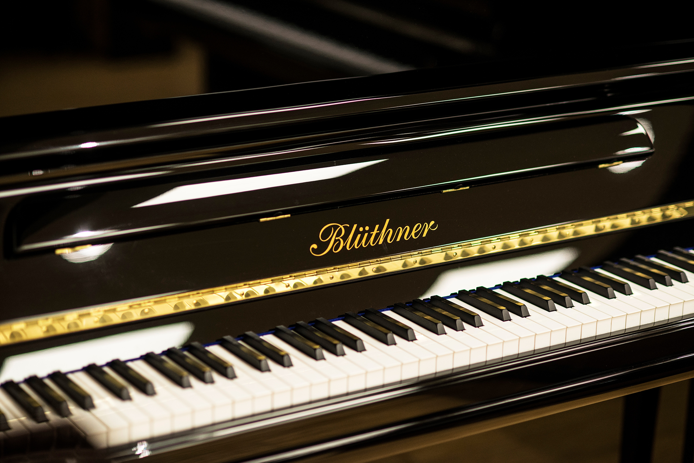 Bluthner Upright Pianos