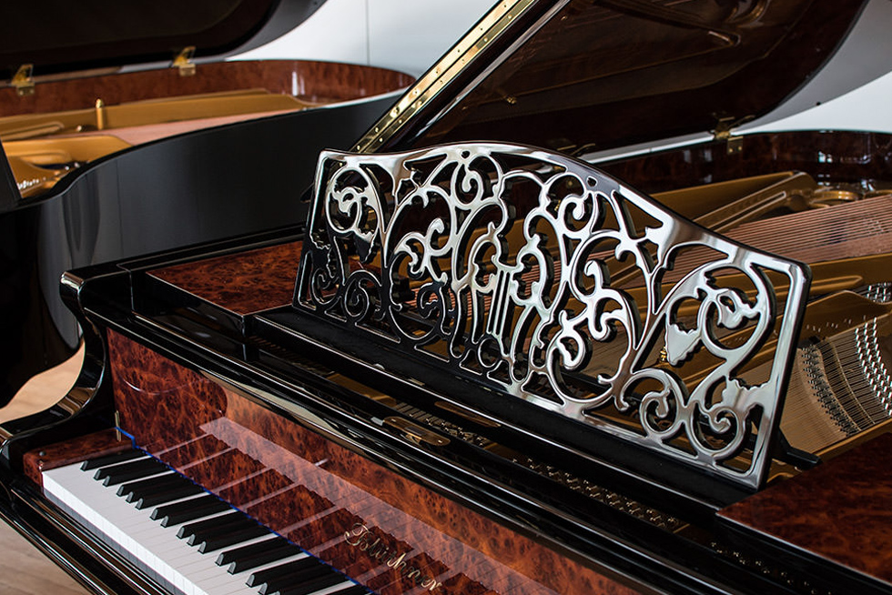 Blüthner piano restoration